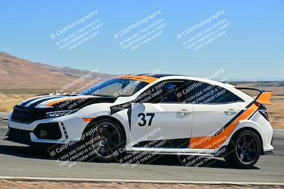 media/Oct-18-2025-Extreme Speed (Sat) [[d6d7e1fef1]]/Group 2 Green/Session 2 (Turn 3)/